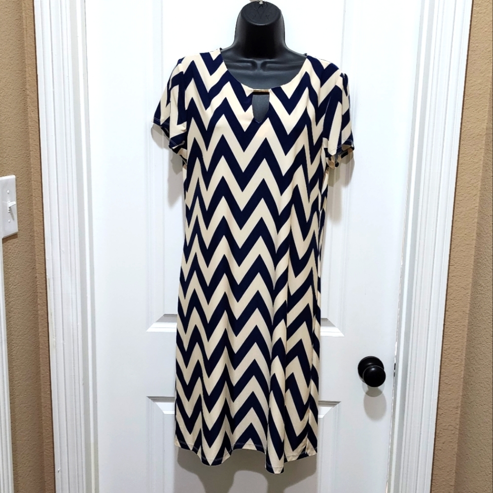 Tacera Dress Size Medium